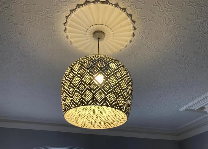 Sunny House 3* Leeds (West Yorkshire)